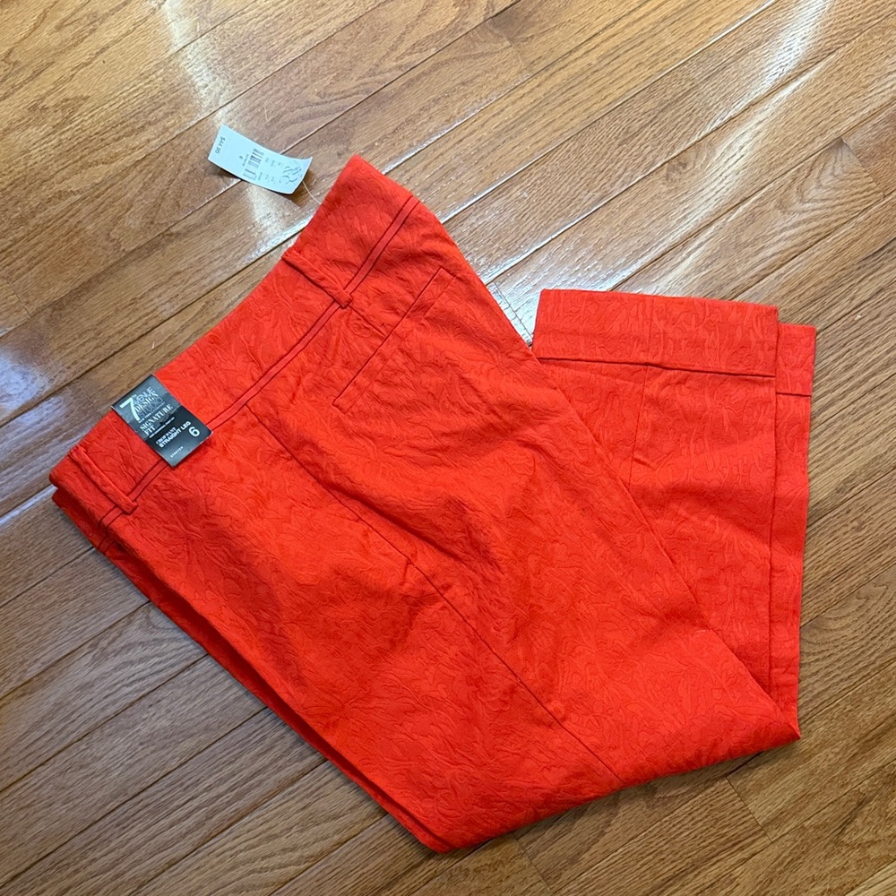 New York & Company Women's Bright Red Textured Capris